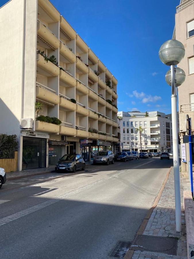 Апартаменти Le Diatomee - Rue Du Port Кавалер-сюр-Мер Екстер'єр фото